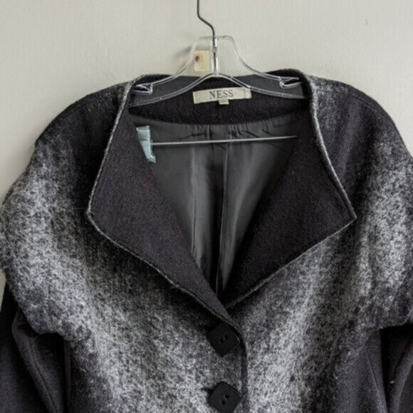 NESS black & gray ombre acrylic wool-like trapeze style coat - Picture 4 of 9